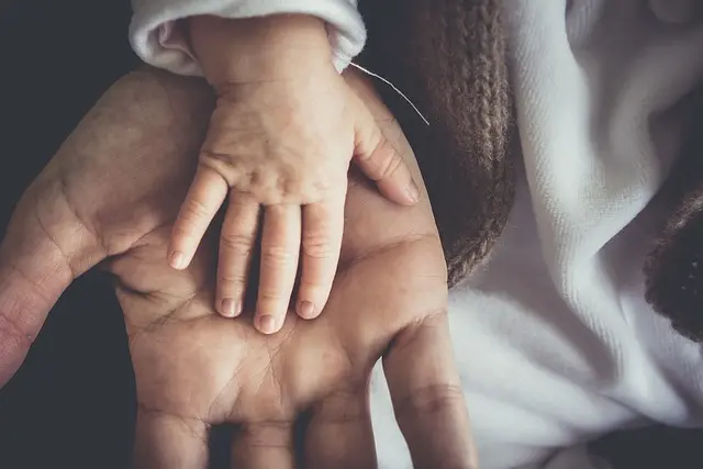 Comment impliquer les enfants dans la préparation de la fête des parents