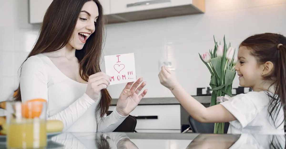 Comment rédiger un discours touchant pour la fête des parents